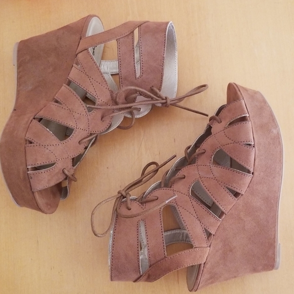Qupid "Ardor " gladiator wedges - Picture 2 of 8